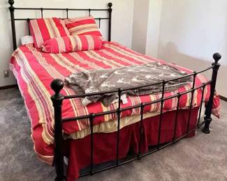 HE229Queen Size Bed Frame, Mattress And Box Spring 