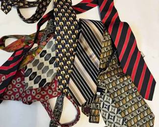 HE210Mens Tie Mystery Bundle