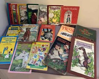 HE167Vintage Collectible Childrens Books