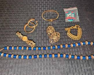 HE266Gold Toned Costume Jewelry
