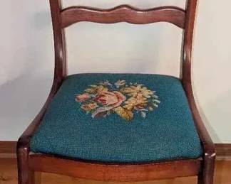 HE139Vintage Duncan Phyfe Style Side Chair
