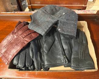 Lot of Men's Fine Leather Gloves
