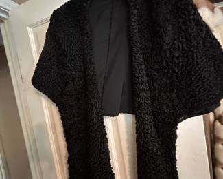 Lambs wool capelet