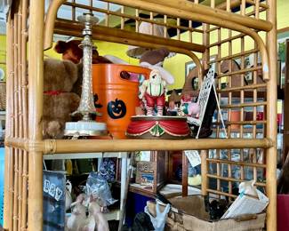 70’s arched rattan 4 glass shelf unit