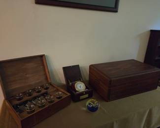 Humidor and portable bar