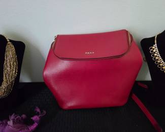 DKNY