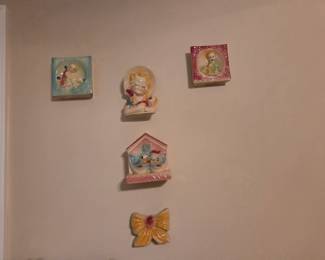 Shawnee wall pockets