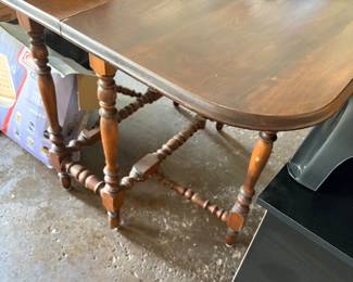 Maple Drop Leaf Table