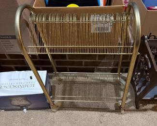 Metal record stand
