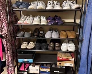 Women's shoes...New Balance, SAS, Keds, etc.