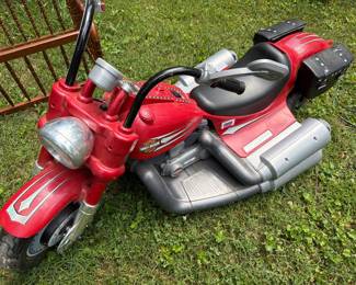 Fisher price power wheels Harley Davidson