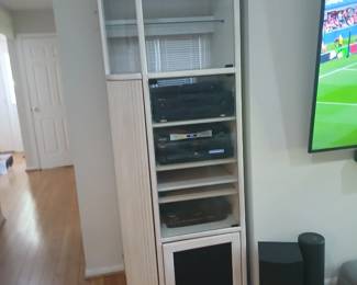 CREAM LAQUERED STEREO CABINET