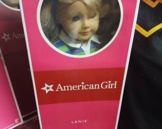 AMERICAN GIRL DOLL "LANIE"