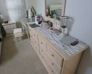 CREAM COLORED WOOD DRESSER, MIRROR