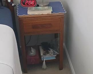 BEDSIDE STAND VINTAGE MAHOGANY