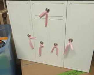 AMERICAN GIRL WARDROBE