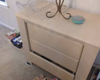 CREAM LACQUER BEDSIDE CHESTS OF DRAWERS, LAMPS