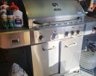 Gold Uniflame BBQ Grill