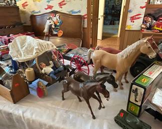 Bonanza Covered Wagon and Horses
