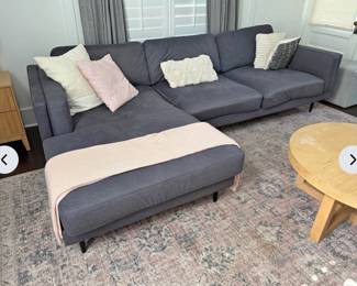 Sectional $800