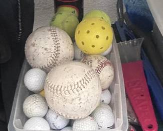 g golf and tennis balls