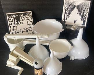  Vintage OXO White Black Kitchen Funnel Set Mixing Bowls Masher Shredder Toothpick Holder