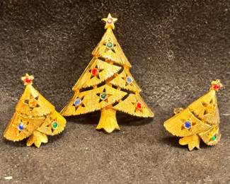 Christmas Tree Brooch and Matching Clip On Earrings