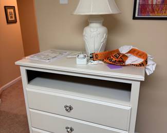 Three drawer chest with storage space