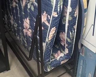 f Portable Bed