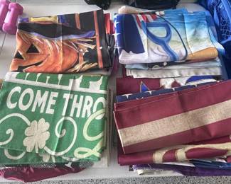 h holiday flags and mailbox covers