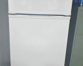 h Refridgerator