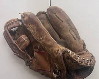 h baseball glove