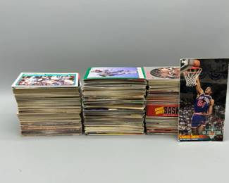 85 MixedSportsCardsBasketballFootballAssortment