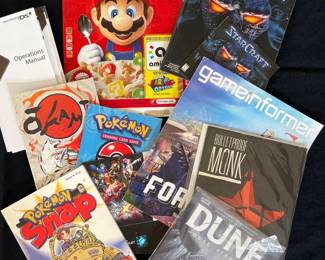 78 GamingMemorabiliaPopCultureNintendoBlizzardMore