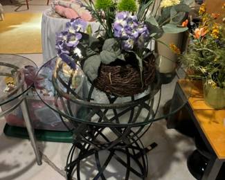 Round Black Metal/Glass Table