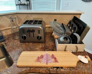 Toaster, Bakeware, Cutting Boards