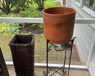 Pots and Stand