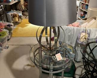 Round Metal/Glass Table, Lamp