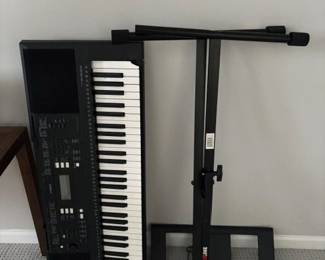 Keyboard w/Stand