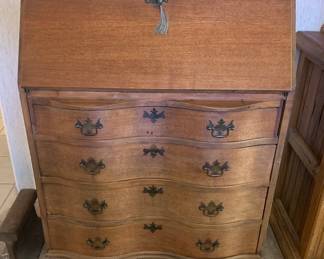 1930s Drop Front Desk w/ Claw Feet and Locking Key $500 (31 x 16 x 40)