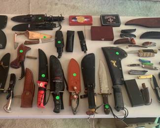 Extraordinary Knife Collection, Vintage and New