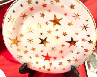 Set of star dessert plates