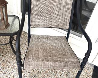Set of 4 metal and mesh chairs