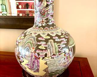 Noteworthy early 90's large Chinese vase
