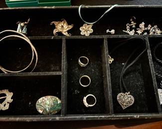 Assorted sterling jewelry
