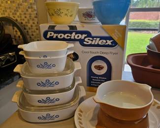 Pyrex, corningware