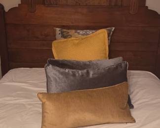 Victorian Renaissance Revival full size bed
