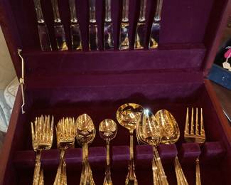 Top drawer service for 8 Wesley Forge