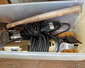 horse or livestock clippers