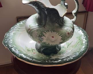 Wash basin and pitcher